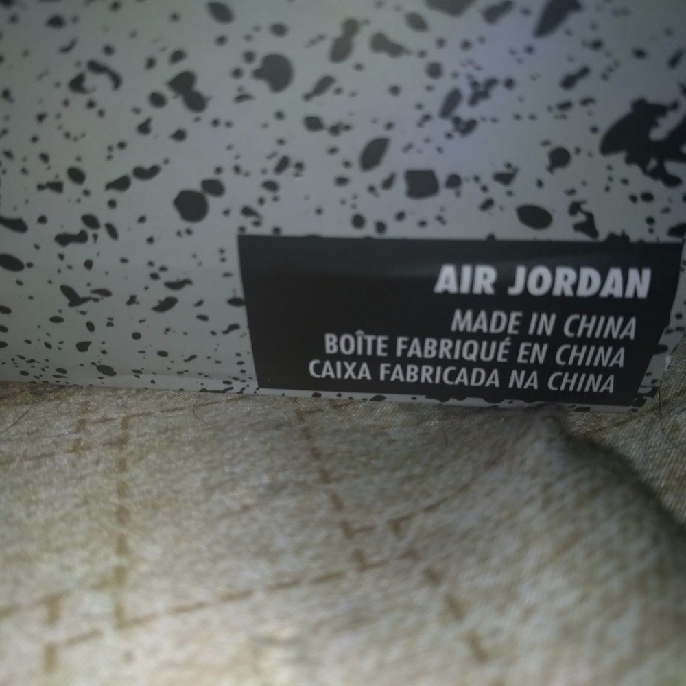 Air Jordan Retro 5 Universe Red "Authentic" - Picture 4 of 4
